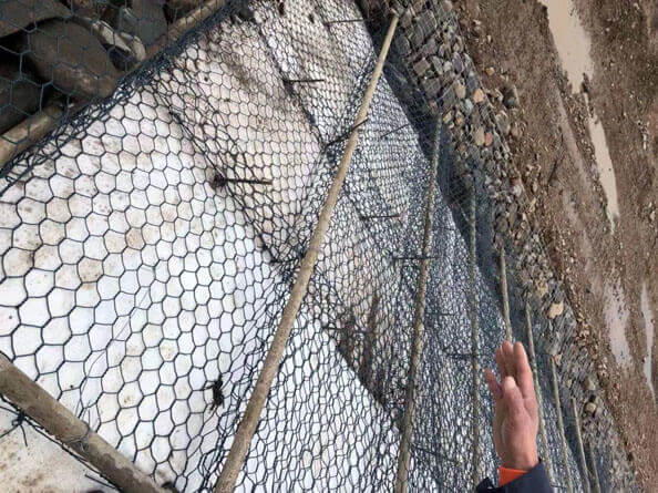高尔凡石笼网价格,河道高尔凡石笼网